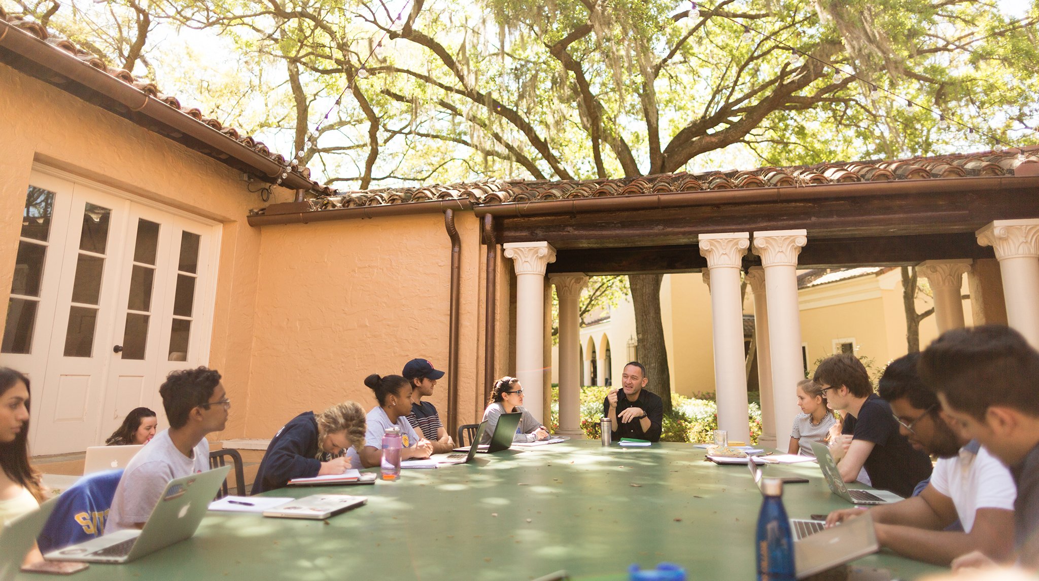 A Rollins outdoor classroom